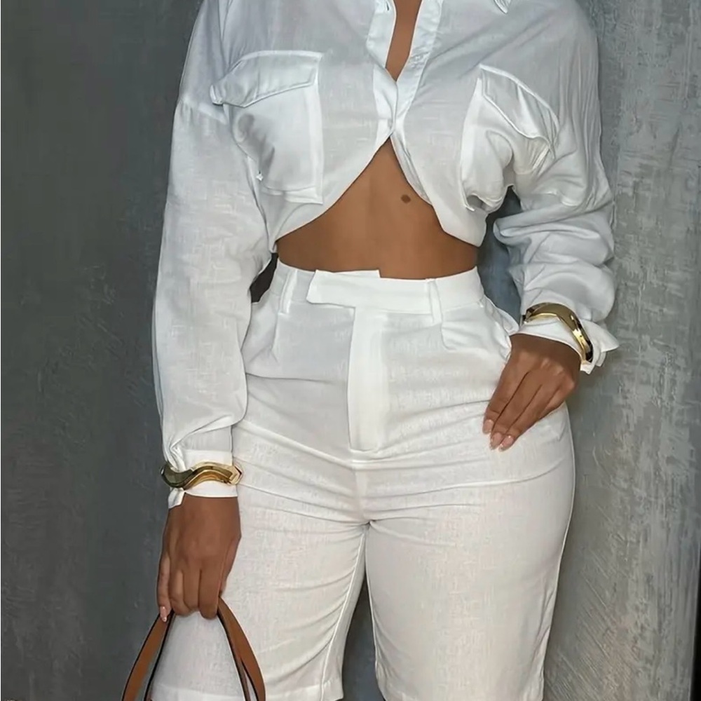 Elegant White Women's 2 Piece short set